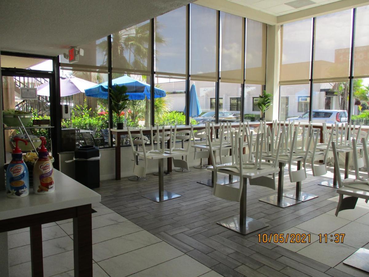 Quality Inn & Suites Kissimmee By The Lake Four Corners Экстерьер фото