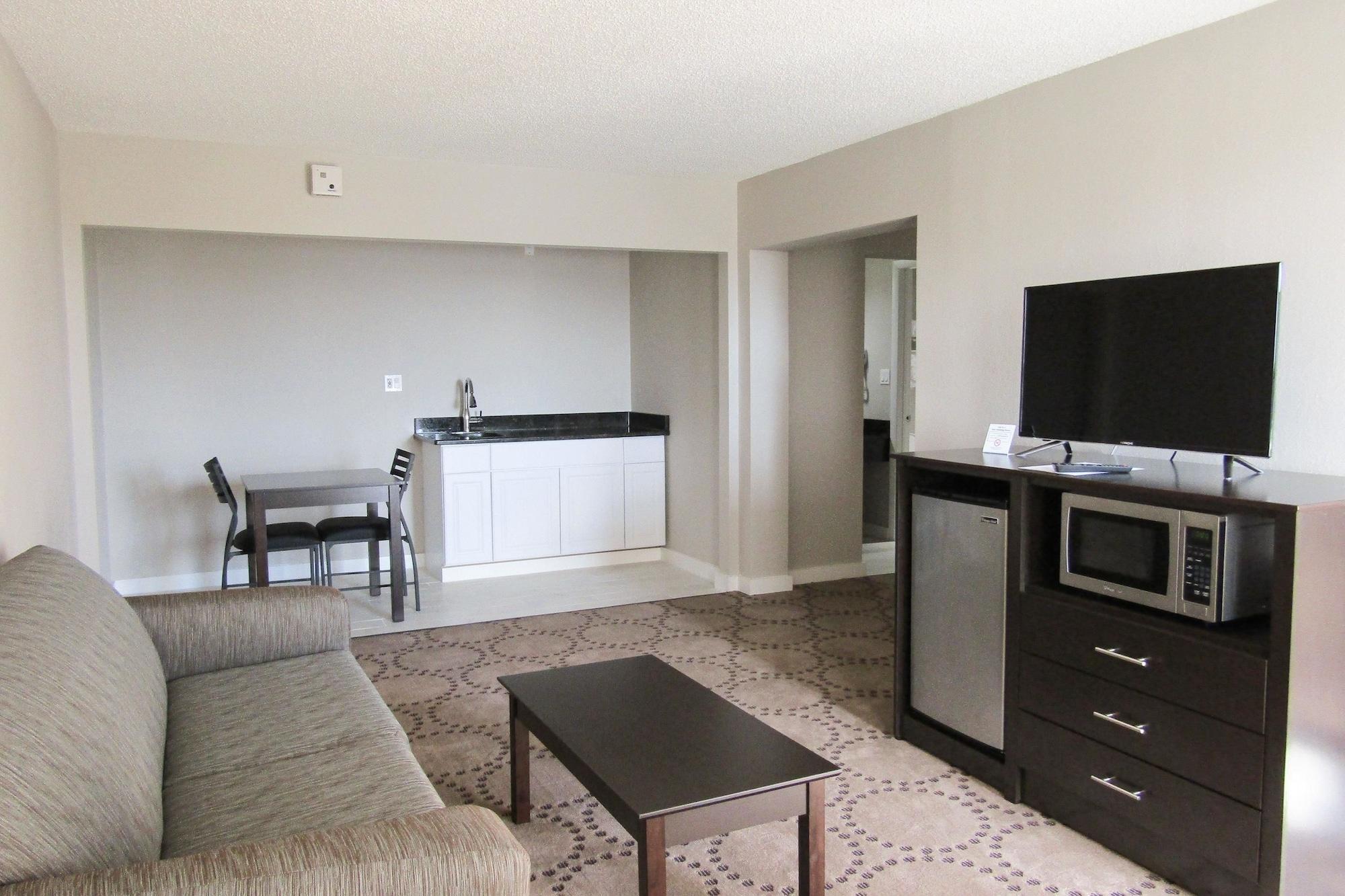 Quality Inn & Suites Kissimmee By The Lake Four Corners Экстерьер фото