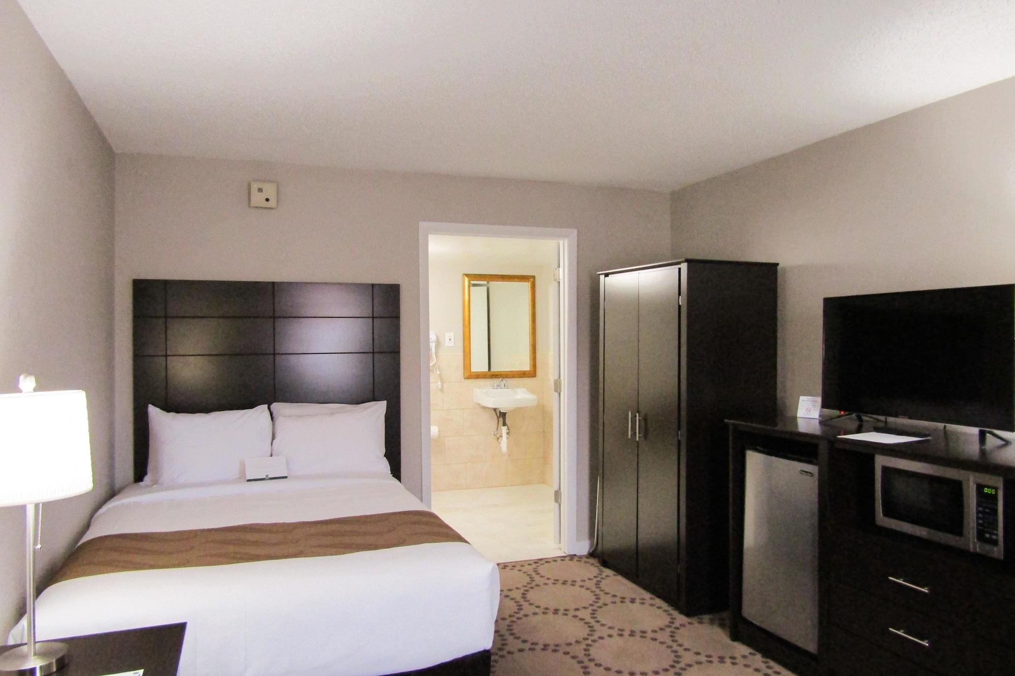 Quality Inn & Suites Kissimmee By The Lake Four Corners Экстерьер фото