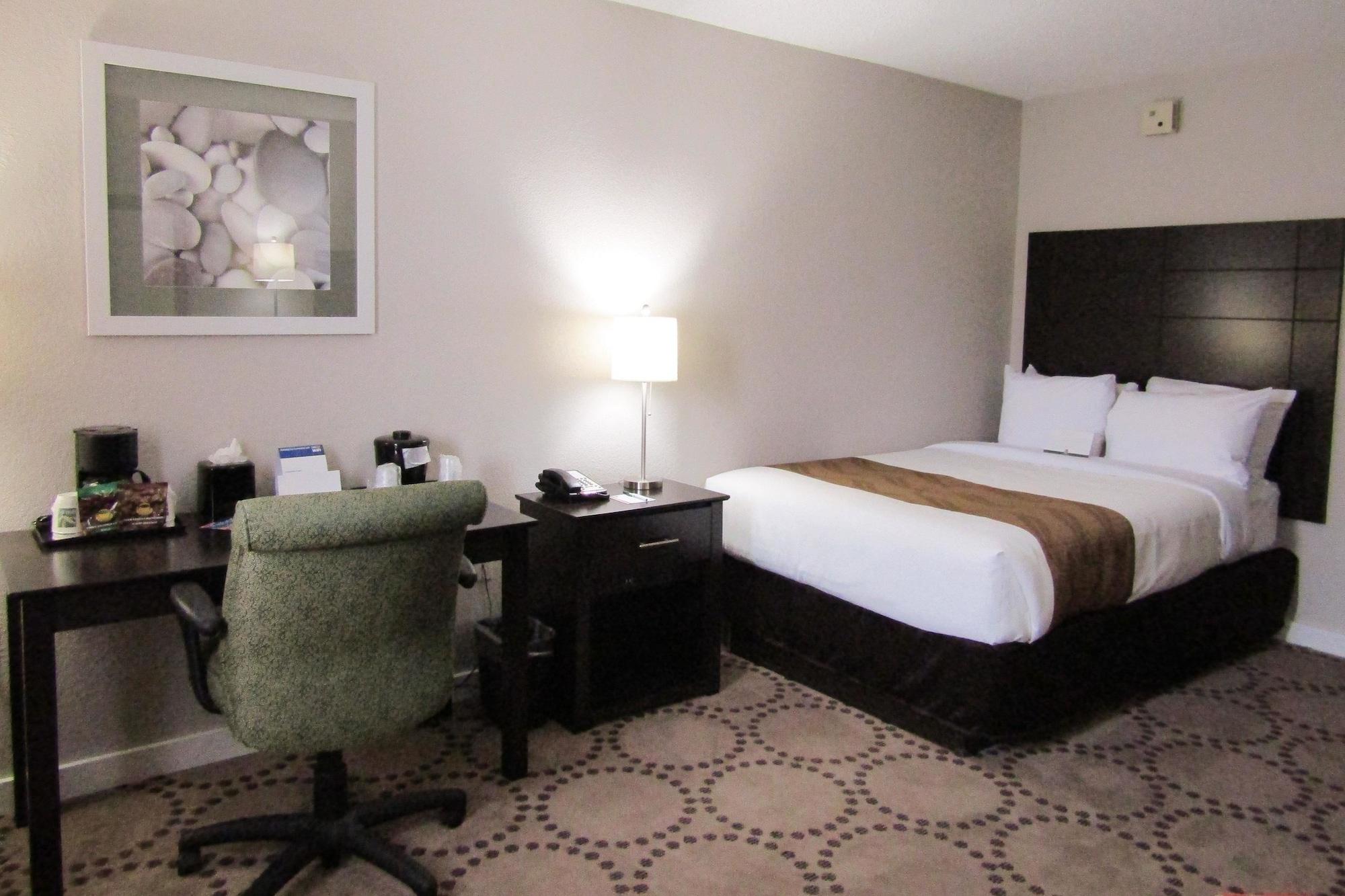 Quality Inn & Suites Kissimmee By The Lake Four Corners Экстерьер фото