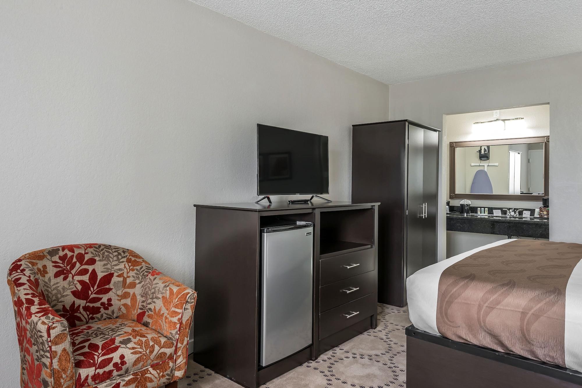 Quality Inn & Suites Kissimmee By The Lake Four Corners Экстерьер фото