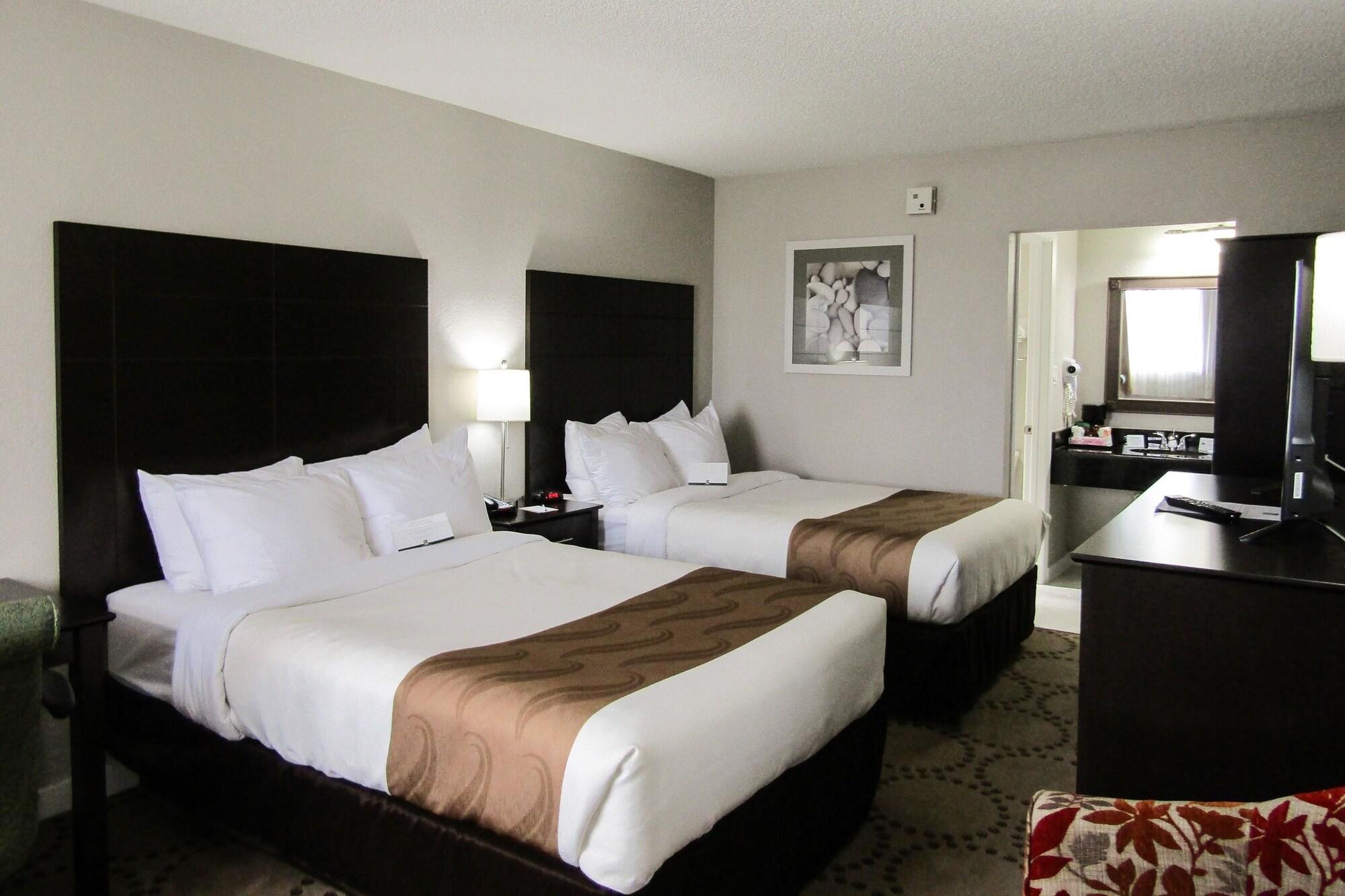 Quality Inn & Suites Kissimmee By The Lake Four Corners Экстерьер фото