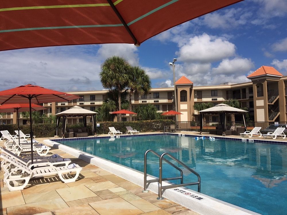 Quality Inn & Suites Kissimmee By The Lake Four Corners Экстерьер фото