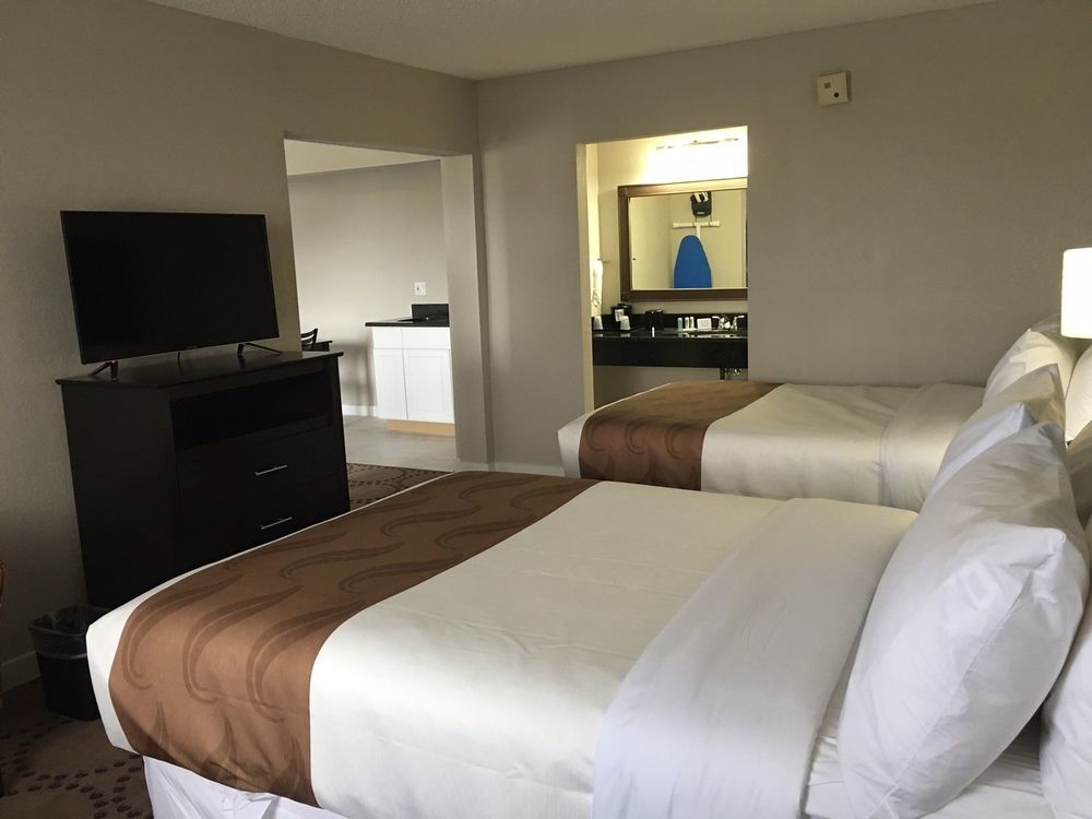 Quality Inn & Suites Kissimmee By The Lake Four Corners Экстерьер фото