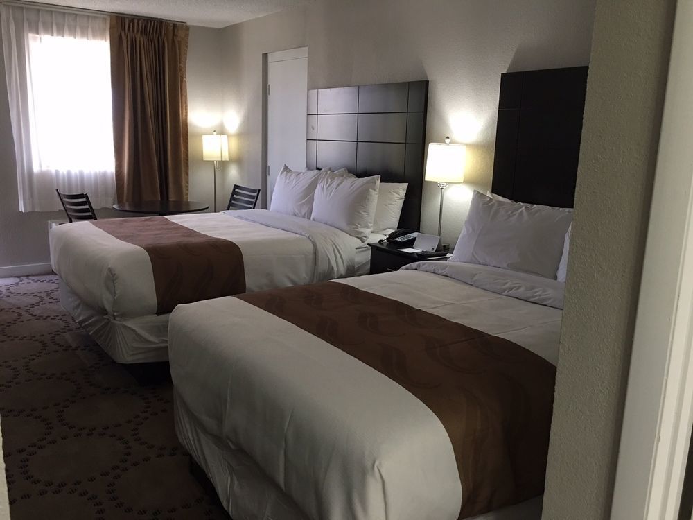 Quality Inn & Suites Kissimmee By The Lake Four Corners Экстерьер фото